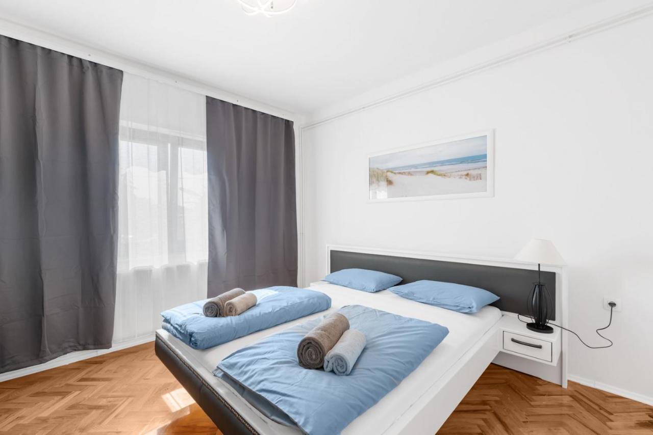 App Sandro With Common Pool Poreč Zewnętrze zdjęcie